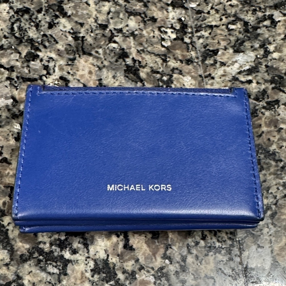 Michael Kors Cece Cobalt Blue Card Wallet with Silver Clasp EUC - Picture 8 of 15